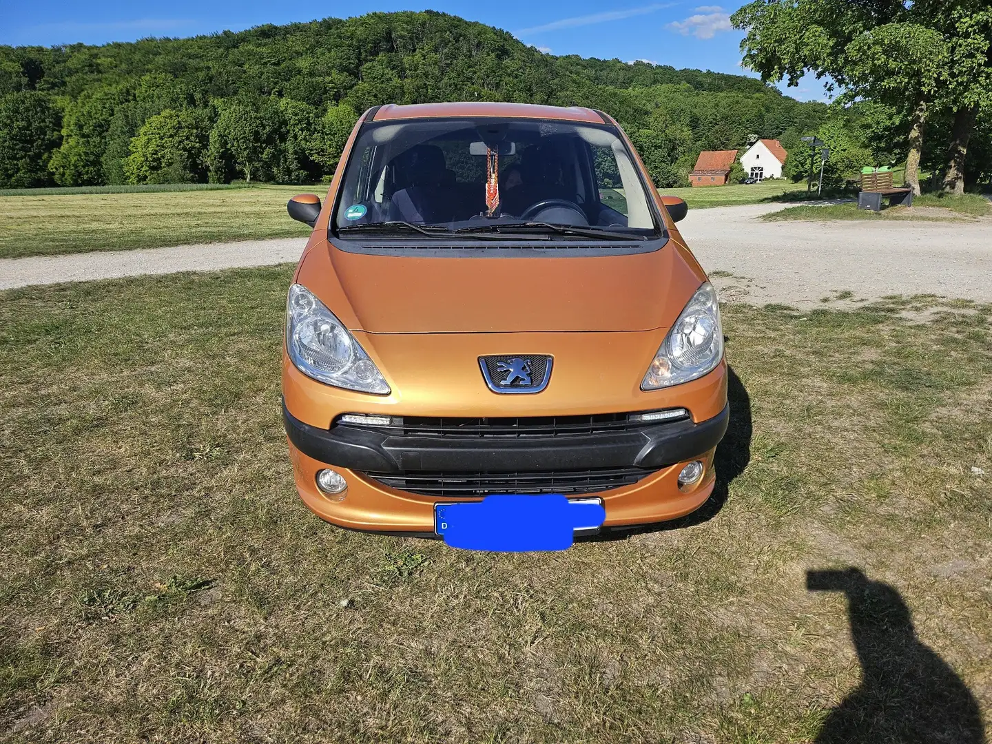 Peugeot 1007 HDi 70 Tendance Naranja - 1