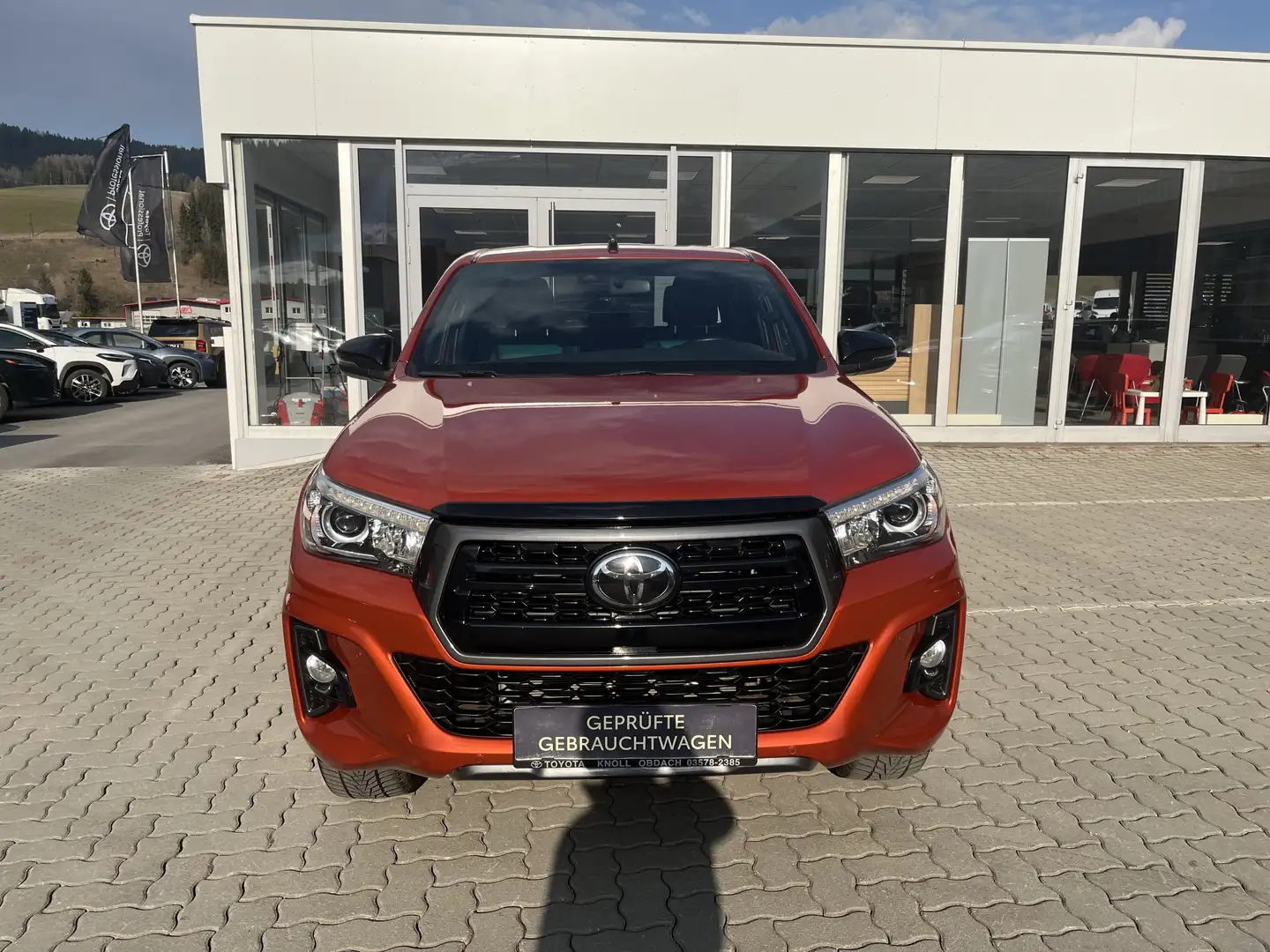 Toyota Hilux Double Cab 2,4D-D4D Lounge Aut. Orange - 2