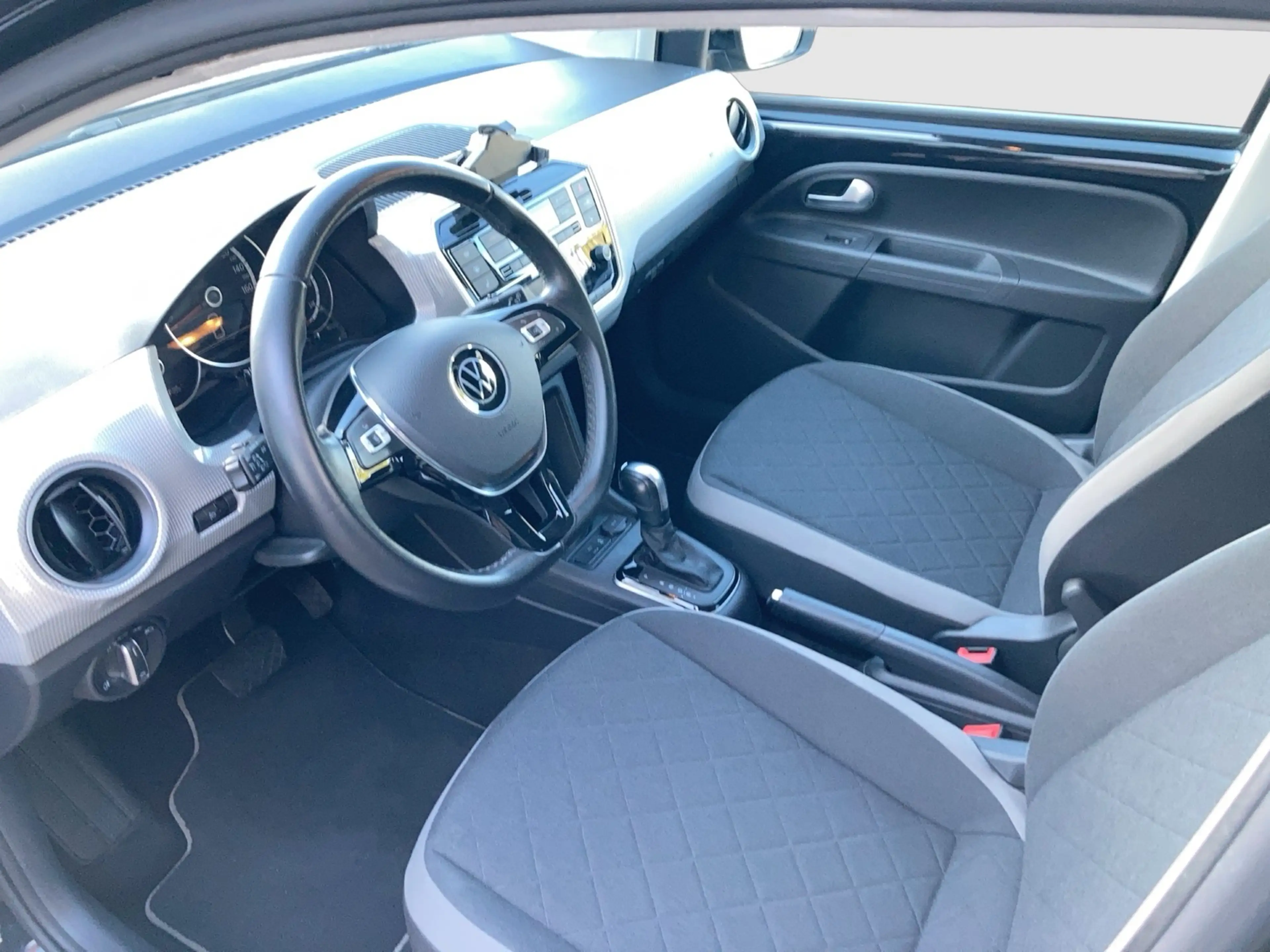 Volkswagen e-up! Style Plus RFK SH — photo 9