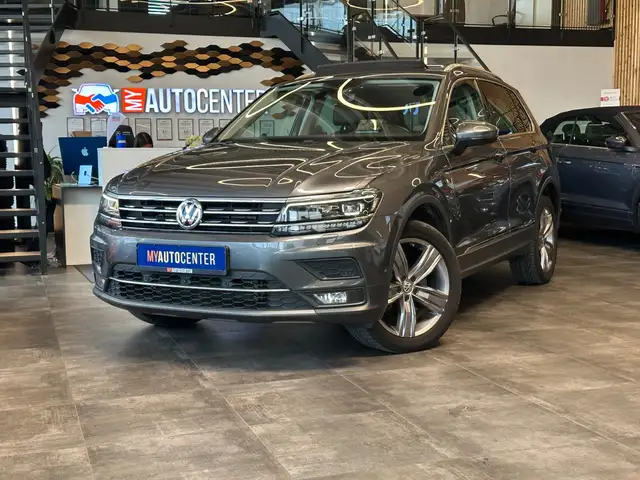 2018 Volkswagen Tiguan in Grey for sale
