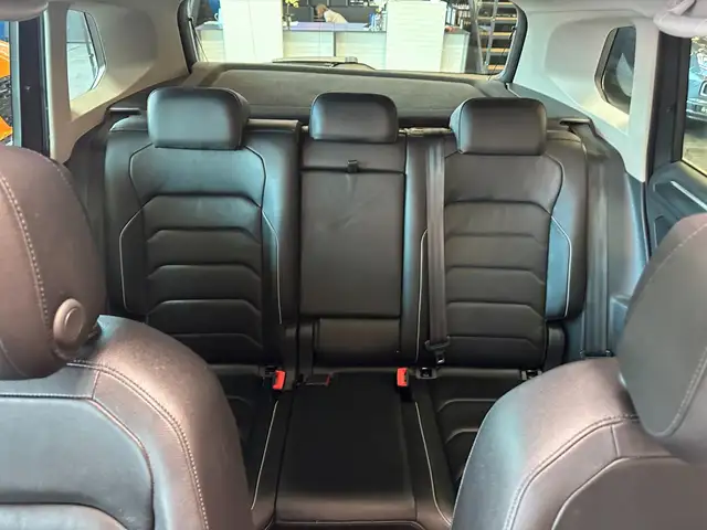 Volkswagen Tiguan view 11