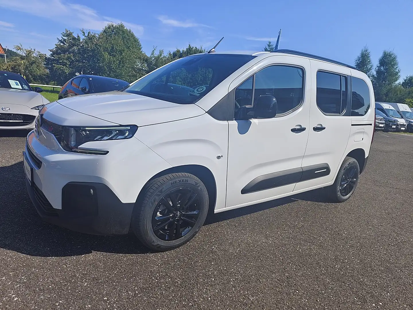 Citroen Berlingo RUNOUT BlueHDi 100 S&S 6-Gang M PLUS RUNOUT-AKTION Weiß - 1