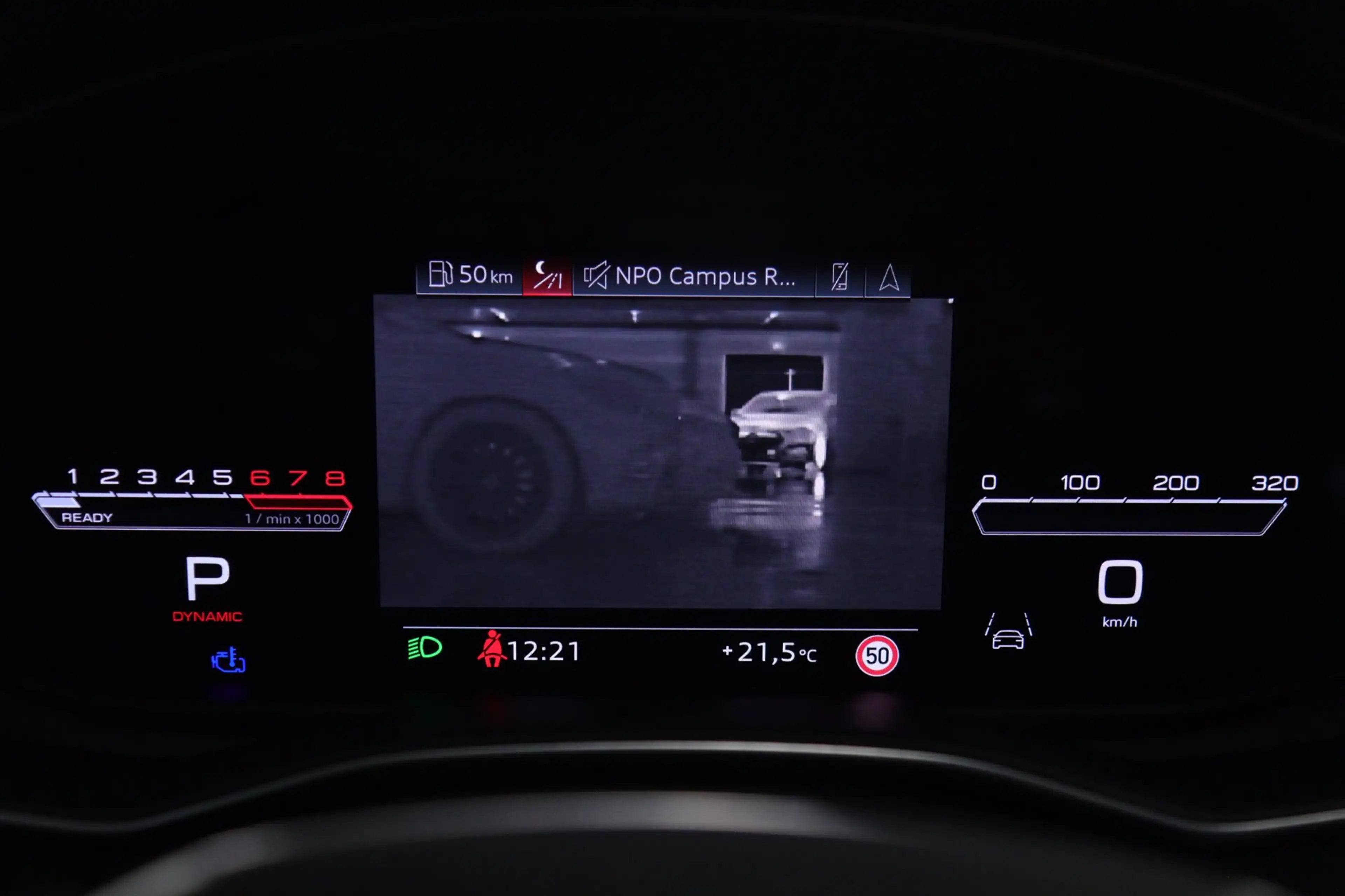 Audi RS6 Avant RS TFSI quattro Dynamic+ /CERAMIC/PANO/360/S — photo 25