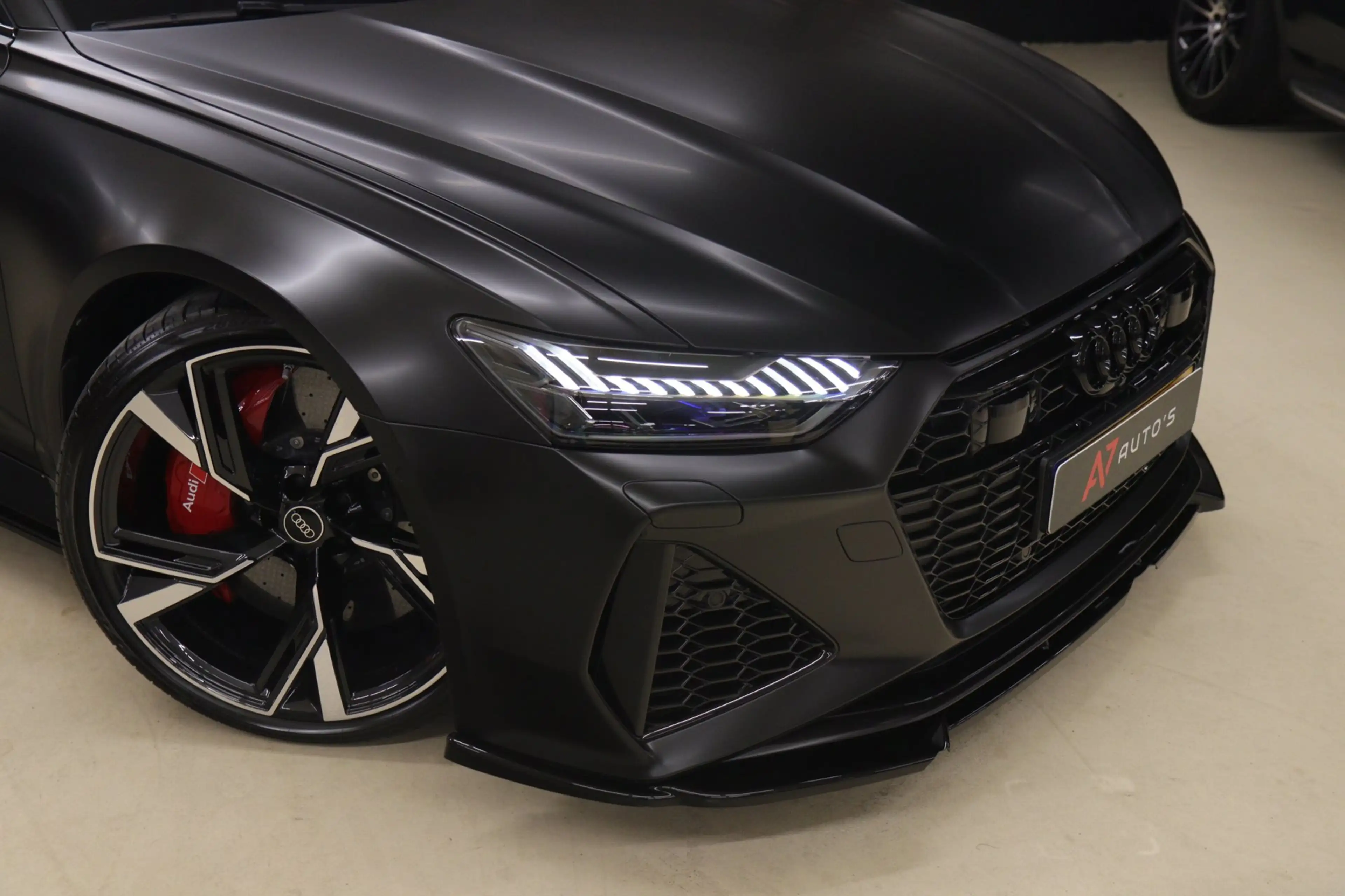 Audi RS6 Avant RS TFSI quattro Dynamic+ /CERAMIC/PANO/360/S — photo 10