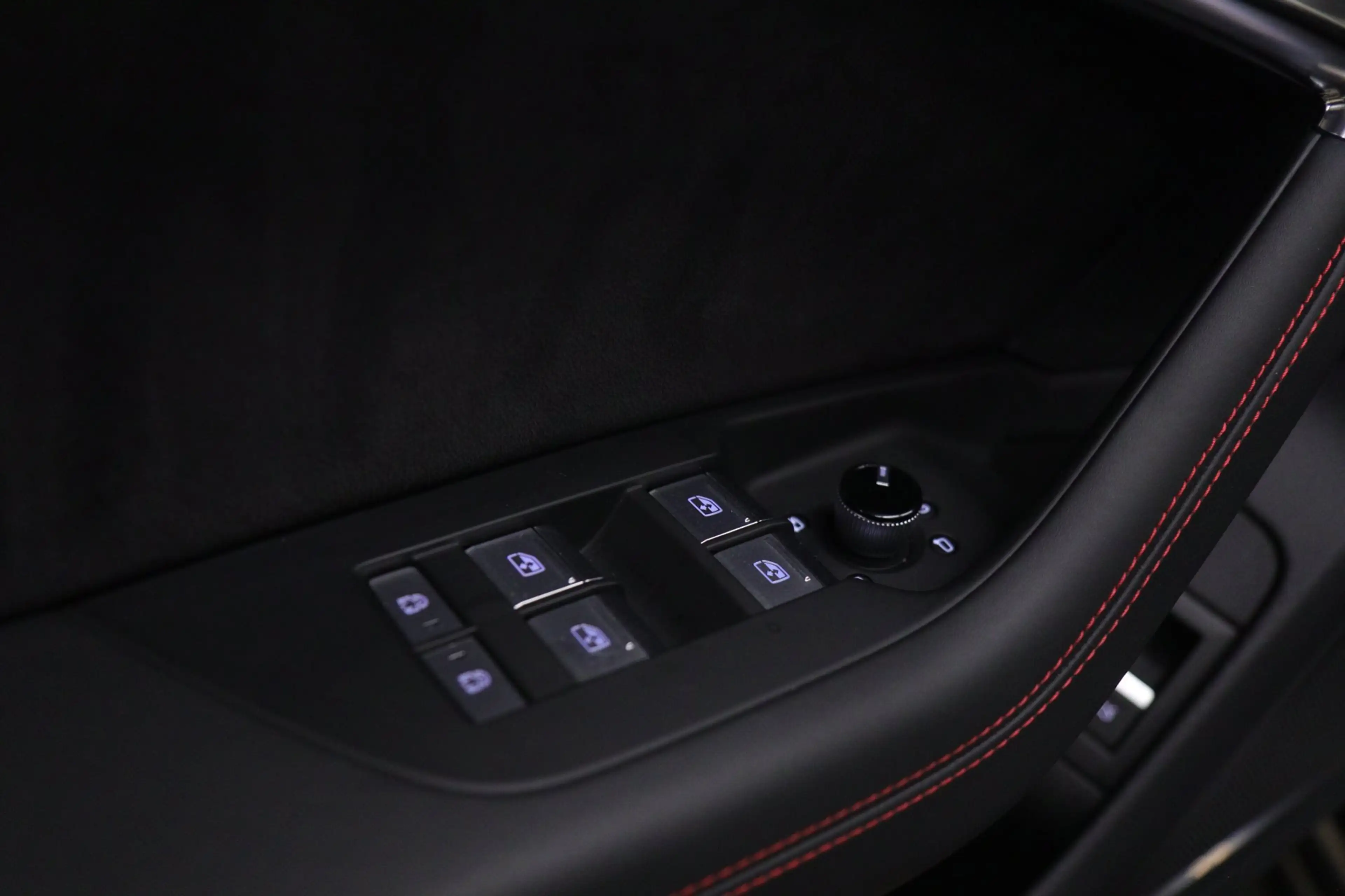 Audi RS6 Avant RS TFSI quattro Dynamic+ /CERAMIC/PANO/360/S — photo 32