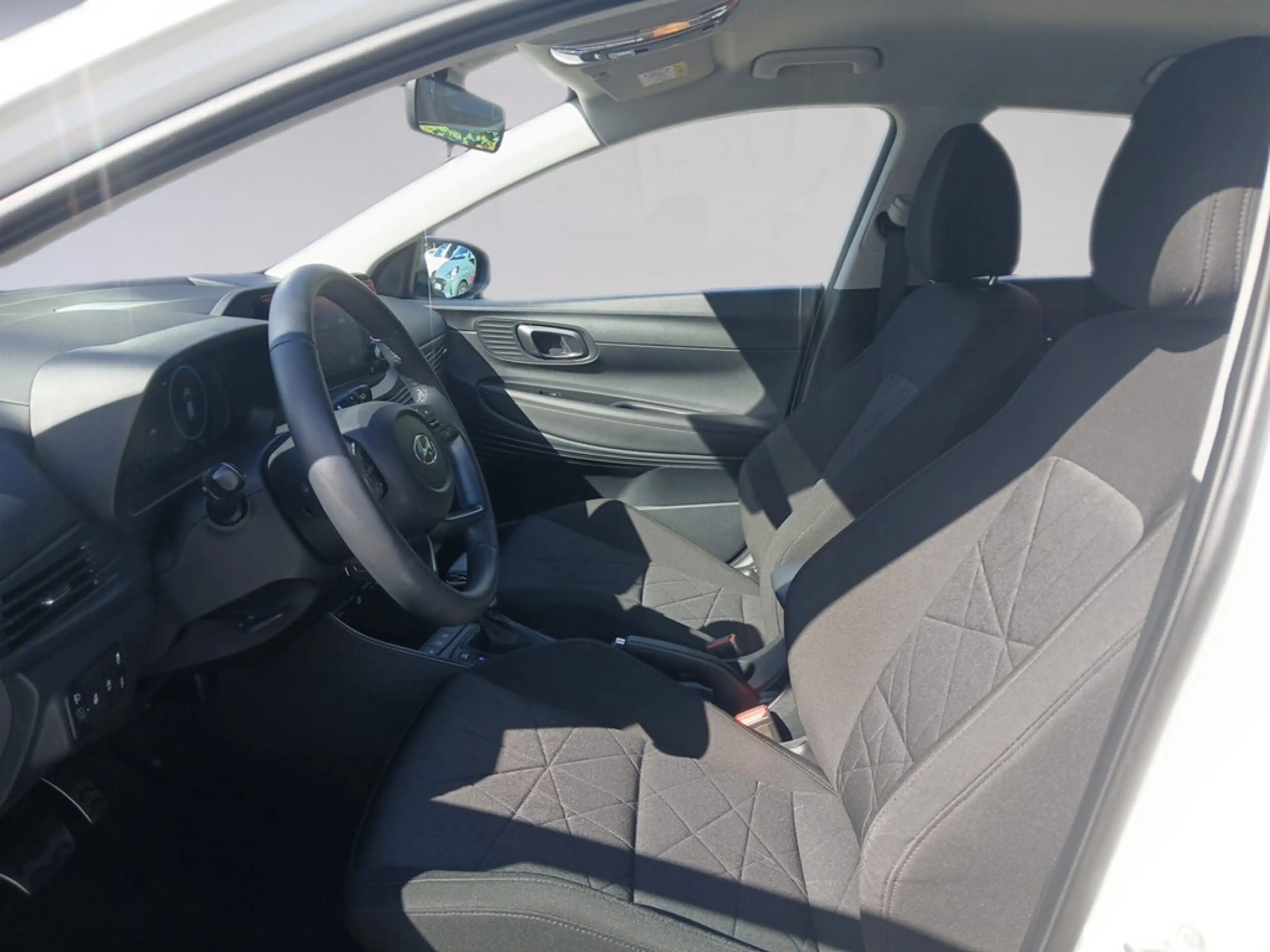 Hyundai BAYON 1.0 Trend Mild-Hybrid 7G-DCT SHZ KAMERA — photo 8
