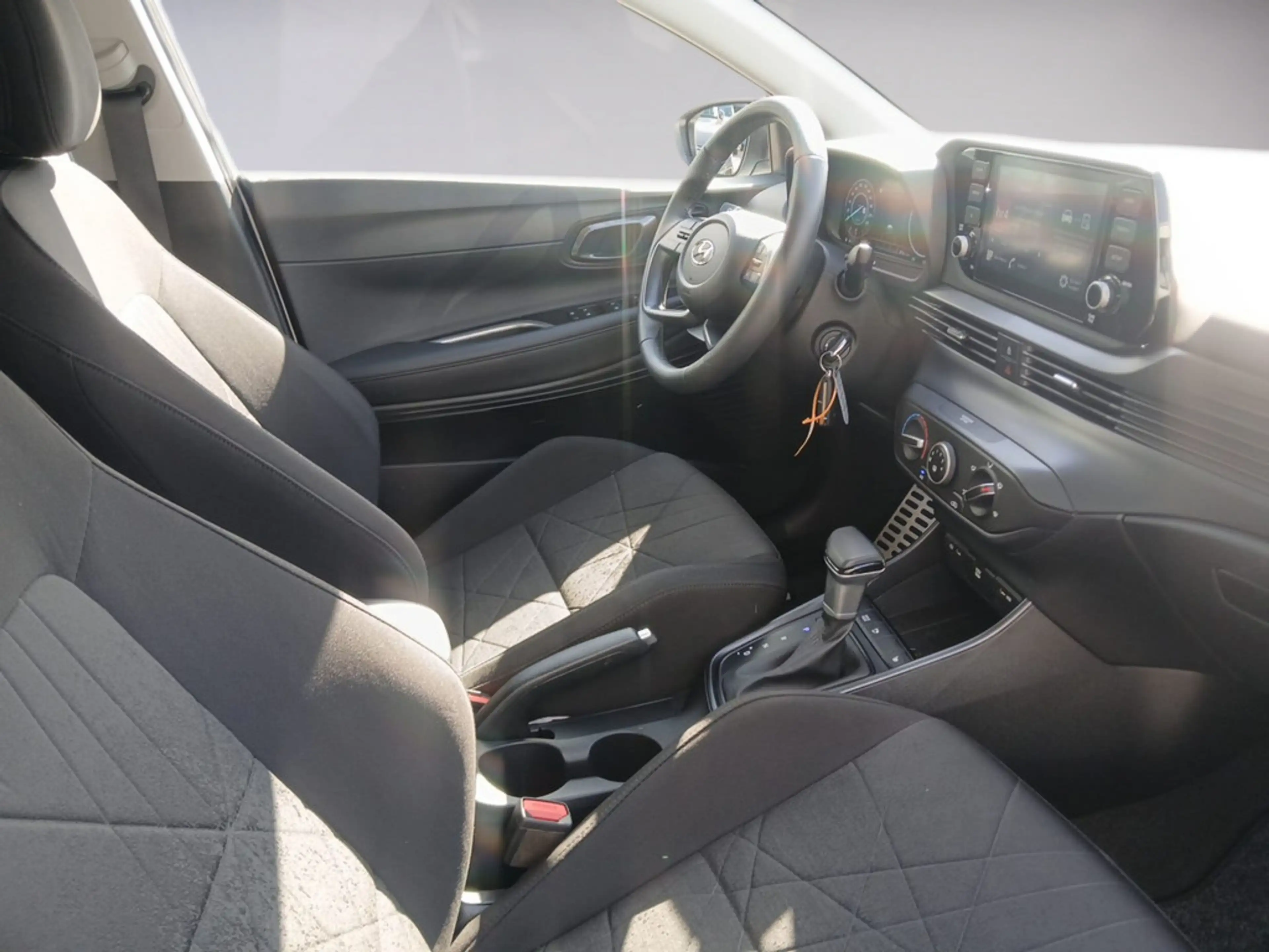 Hyundai BAYON 1.0 Trend Mild-Hybrid 7G-DCT SHZ KAMERA — photo 15