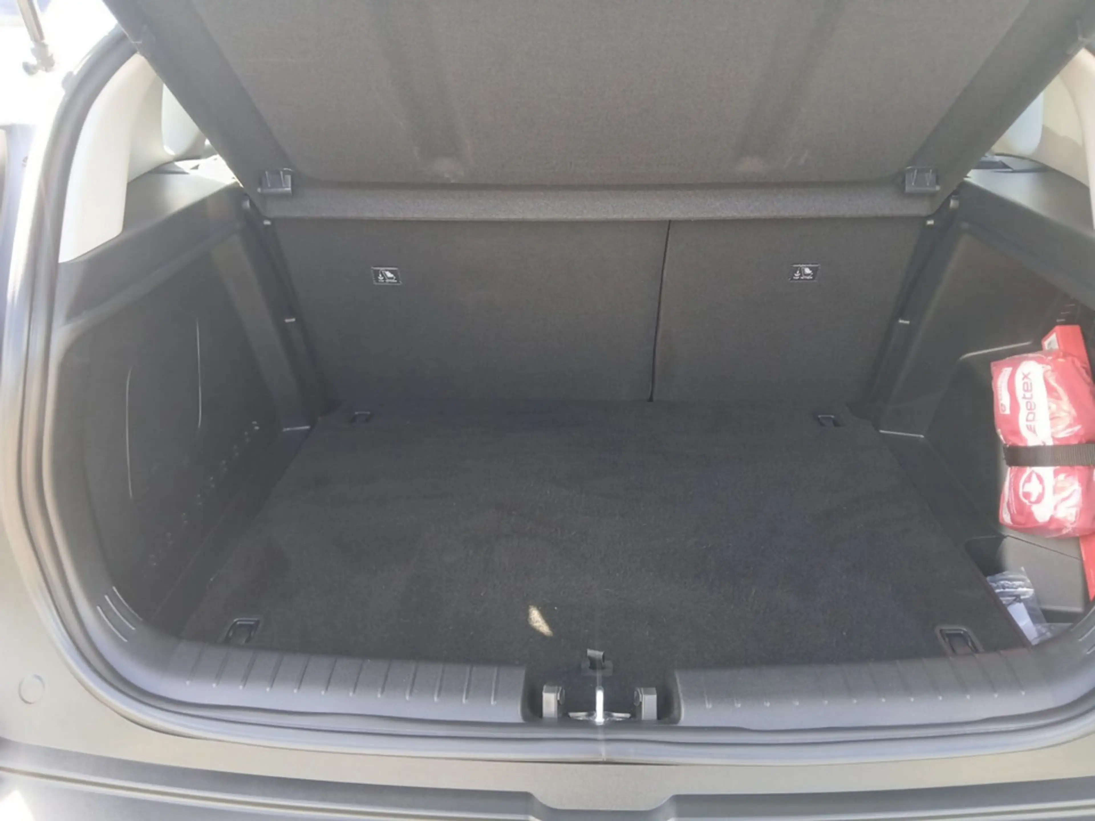 Hyundai BAYON 1.0 Trend Mild-Hybrid 7G-DCT SHZ KAMERA — photo 13