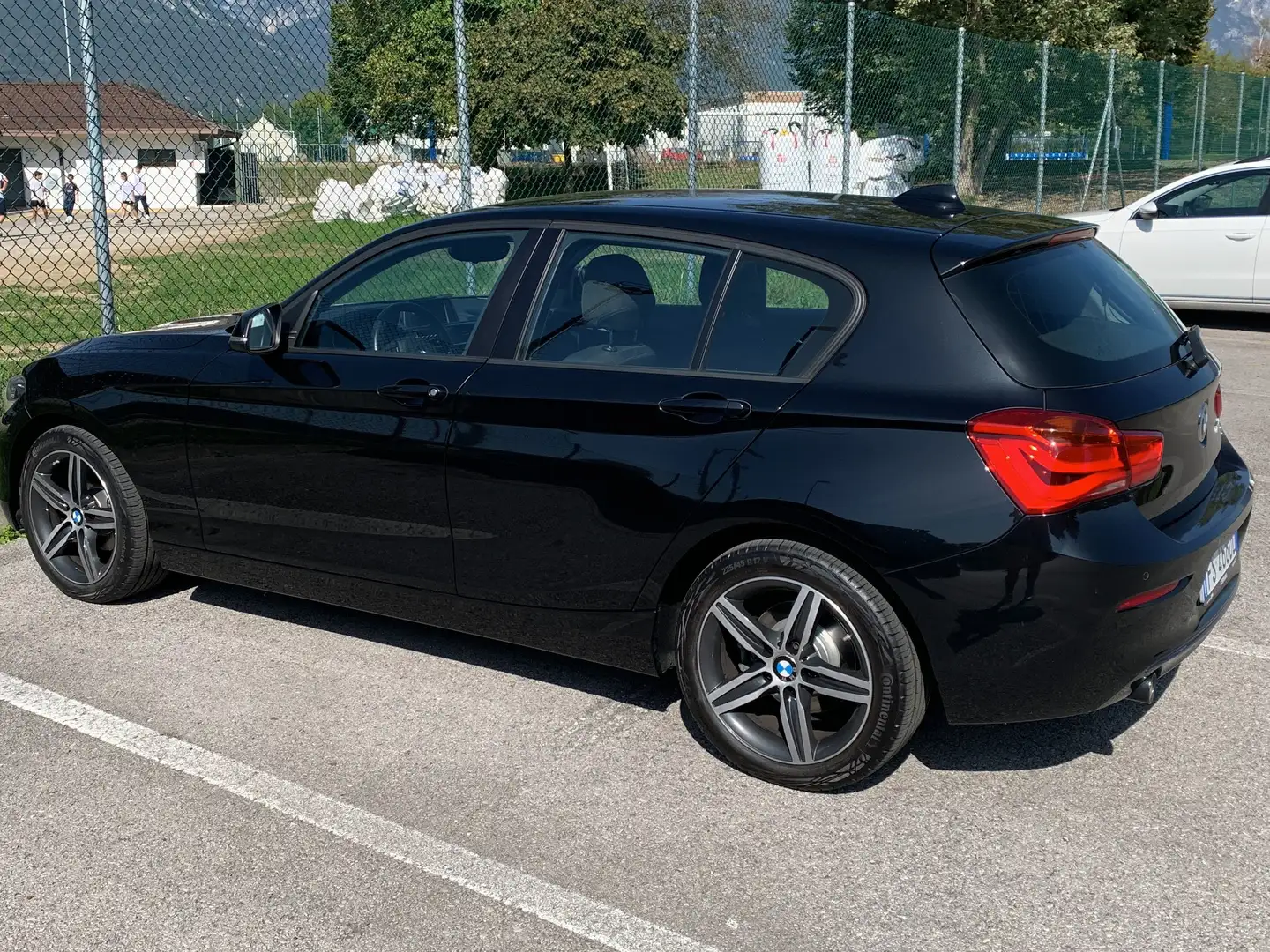 BMW 116 116d Sport 5p auto Nero - 2
