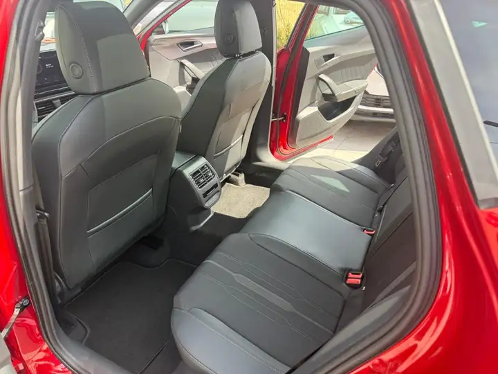 Cupra Formentor 1.5 TSI 2024, foto 9