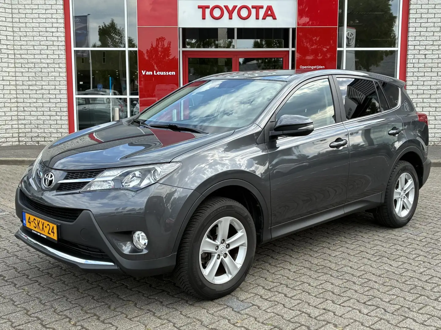 Toyota RAV 4 2.0 VVT-i DYNAMIC 4WD TREKHAAK 2000KG TREKGEW CLIM Grijs - 1