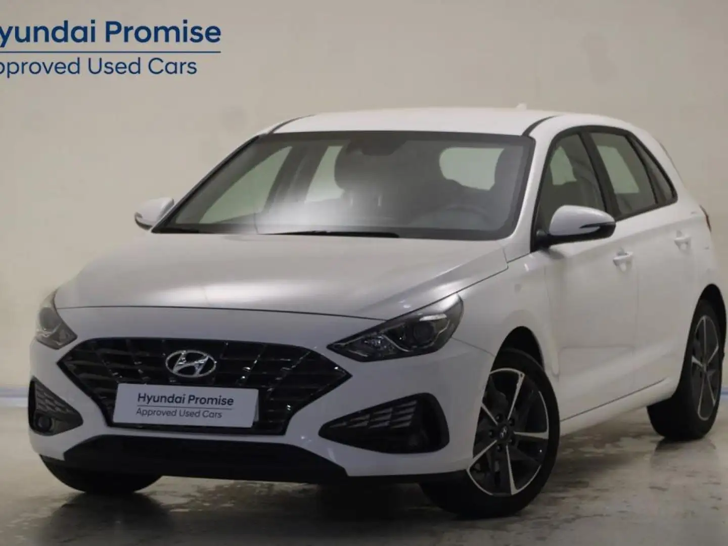 Hyundai i30 1.5 GASOLINA 110CV KLASS Blanco - 1