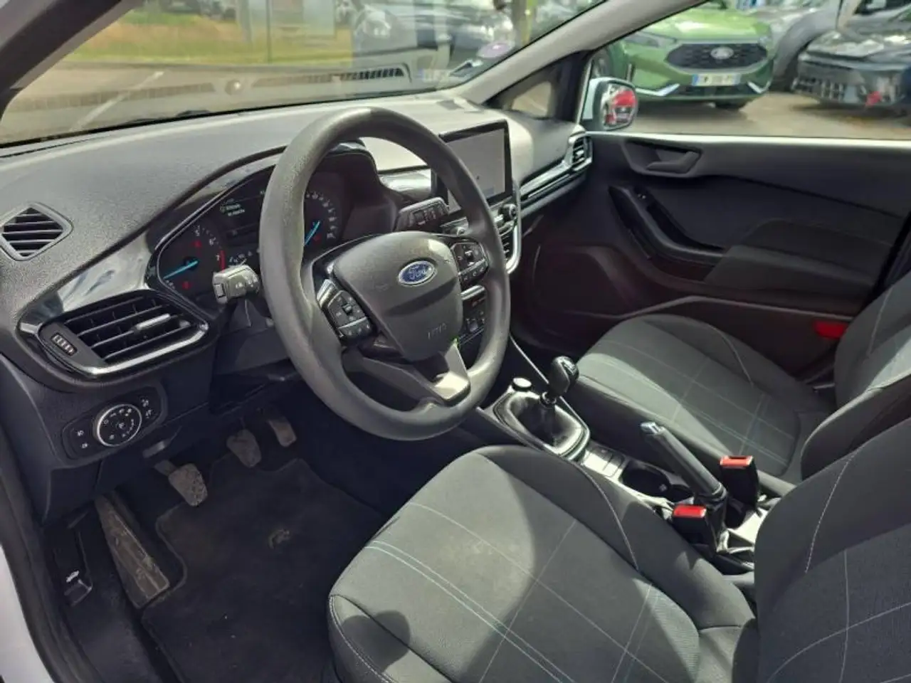 Ford Fiesta 5 portes — photo 14