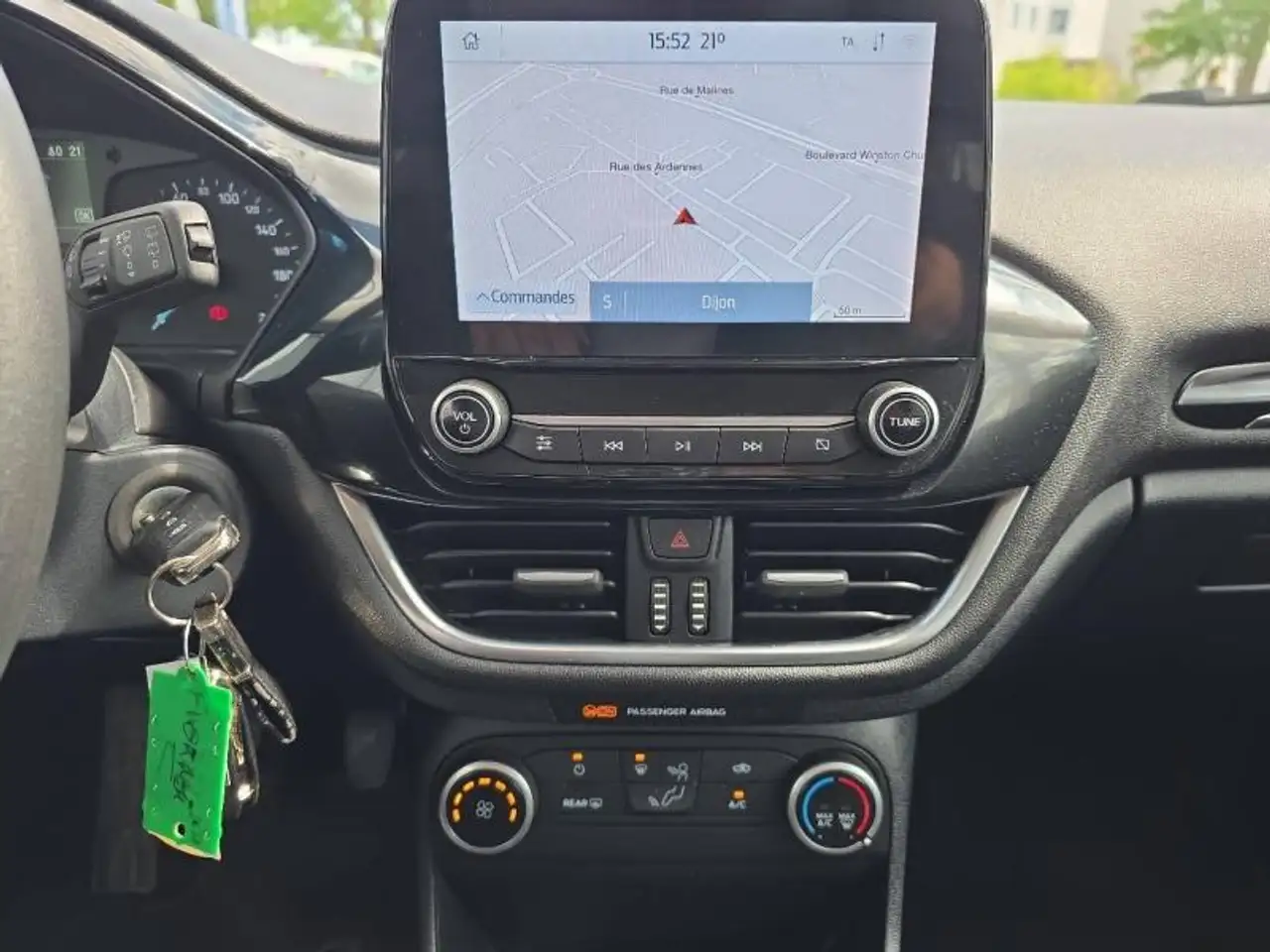 Ford Fiesta 5 portes — photo 17