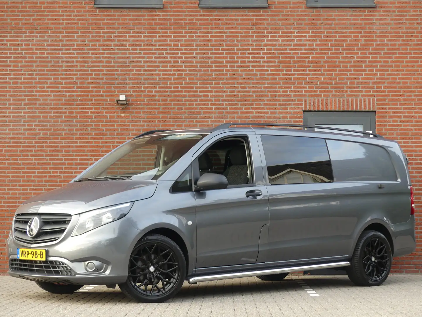 Mercedes-Benz Vito 114 CDI Extra Lang Airco/Camera/Side bars Grau - 1
