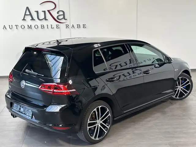 Volkswagen Golf view 5
