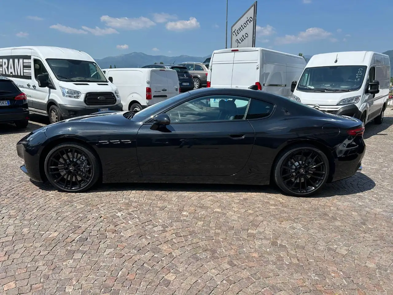 Maserati GranTurismo 2024