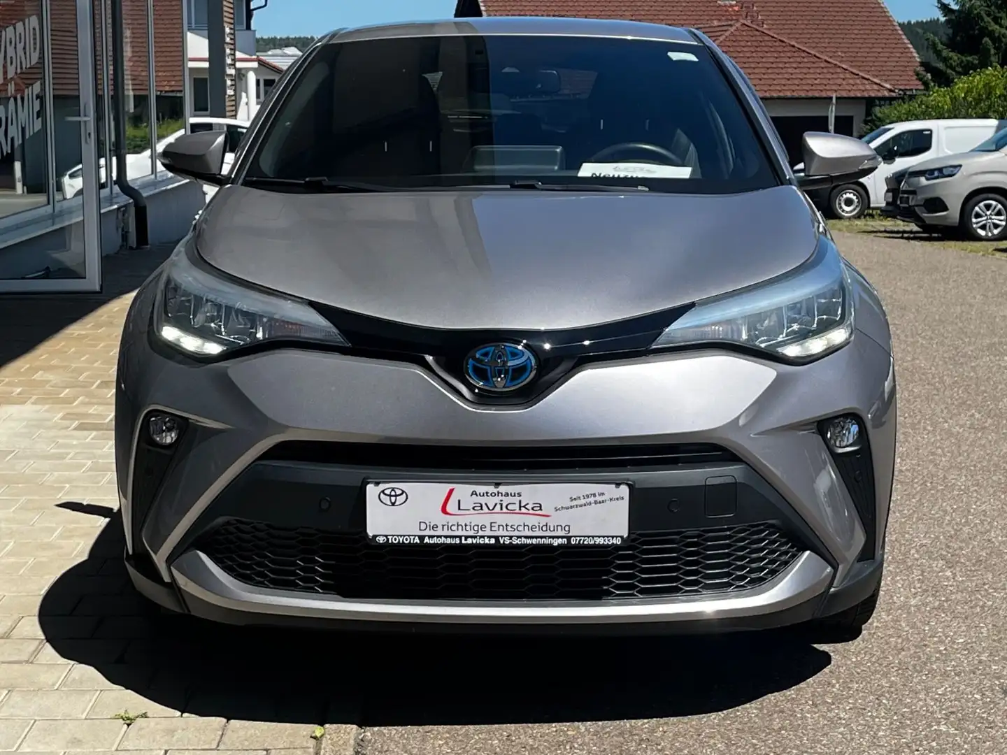 Toyota C-HR Hybrid Team D Grau - 2