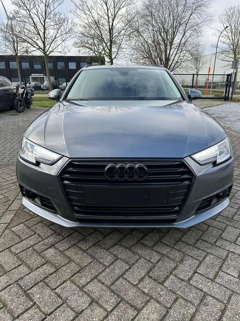 Audi A4 A4 Avant 2.0 TDI ultra S tronic sport - S Line Gris - 2