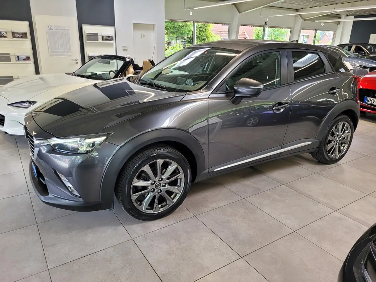 Mazda CX-3 Skyactiv G 120 PS FWD 6GS KIZOKU INTENSE Szürke - 2