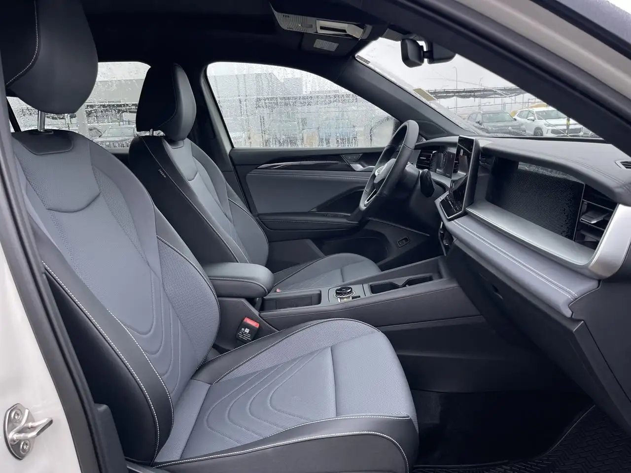 Volkswagen Tiguan снимка Volkswagen Tiguan