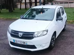 Dacia Sandero 1.2 16V 75 Lauréate