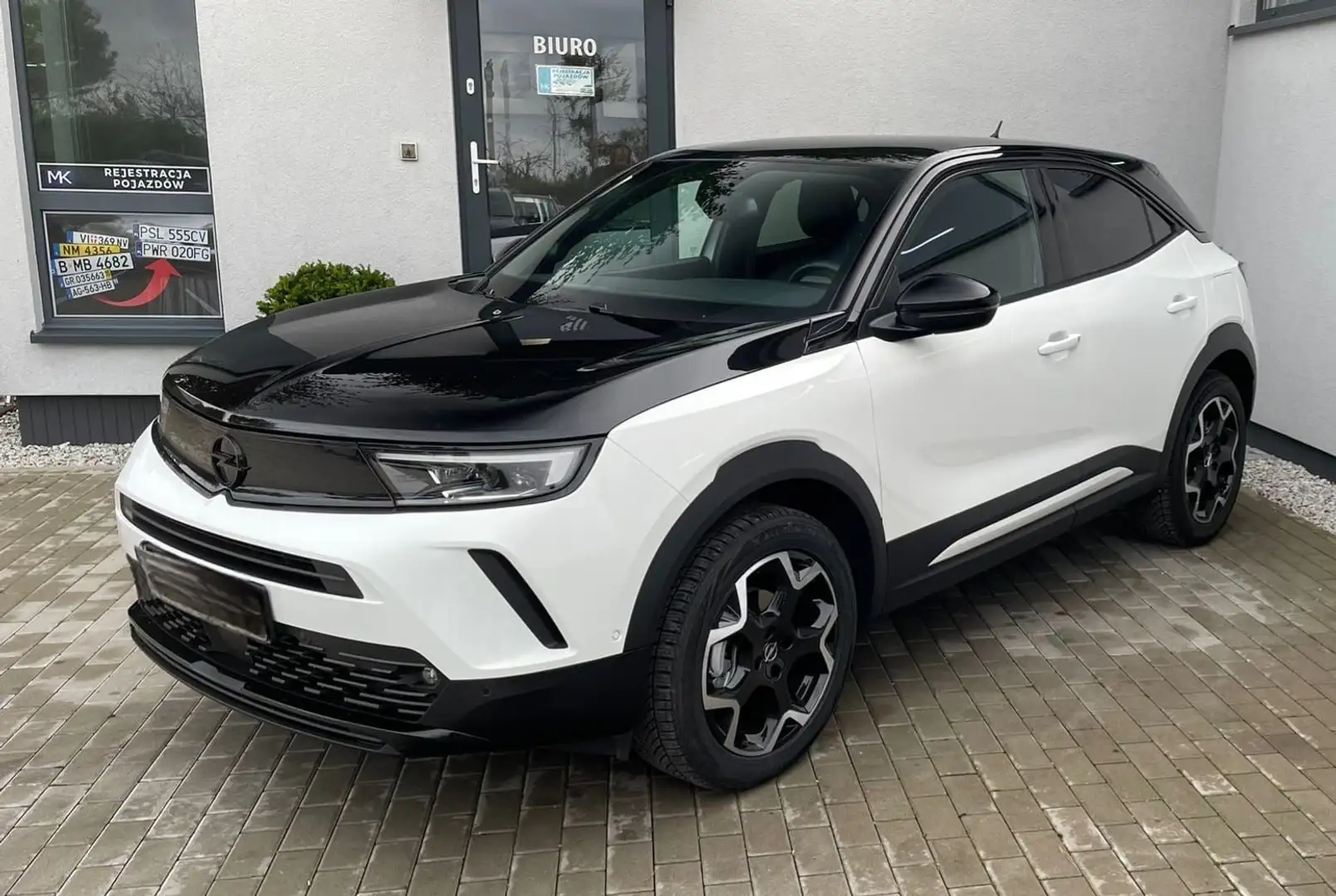 Opel Mokka 1.2 Ultimate Weiß - 1