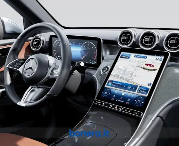 Mercedes-Benz GLC view 6
