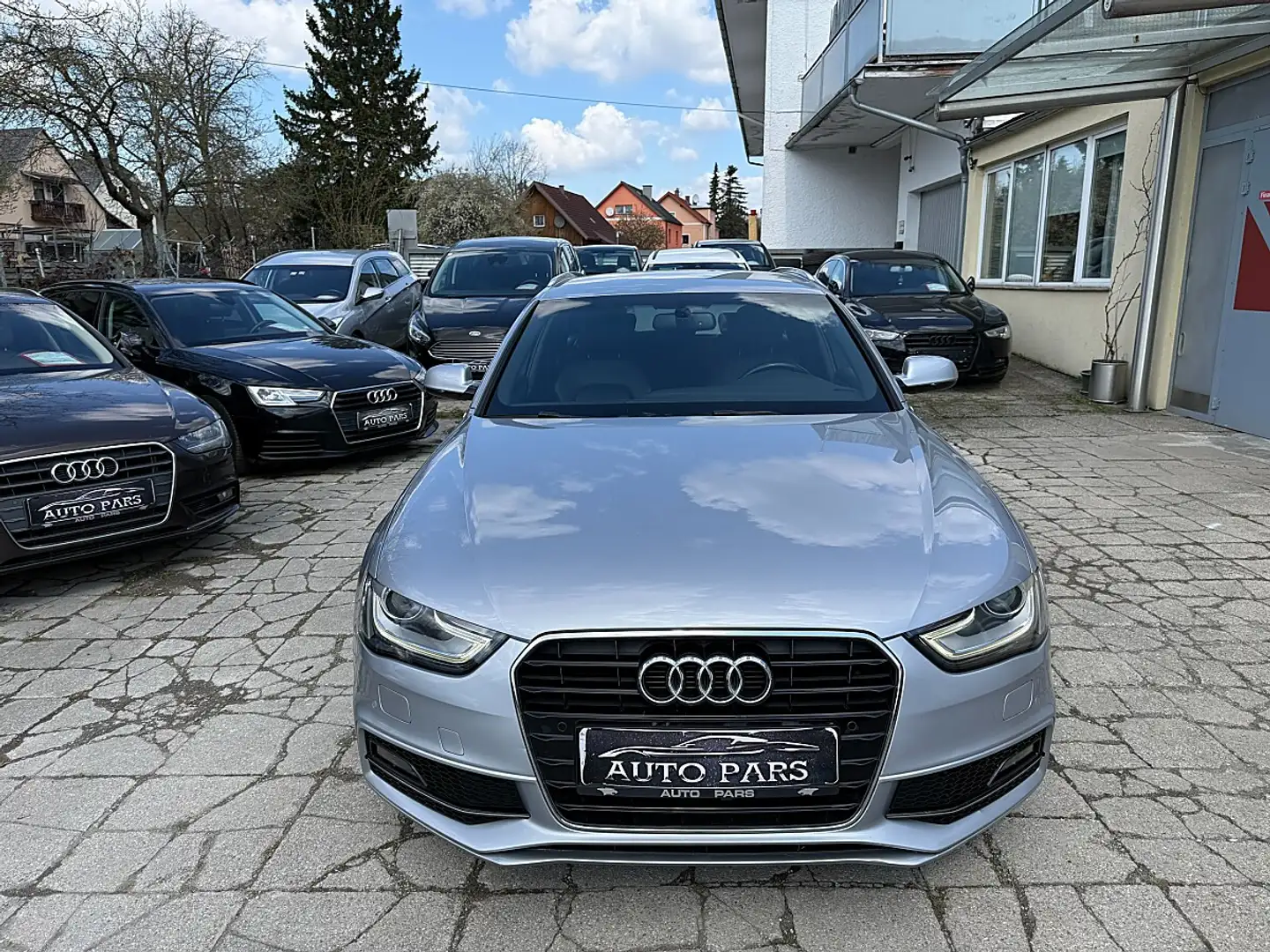 Audi A4 Avant 2,0 TDI-S-LINE-1.BESITZ-SEHR GEPFLEGT Silber - 2