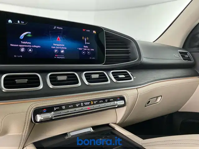 Mercedes-Benz Gle view 13