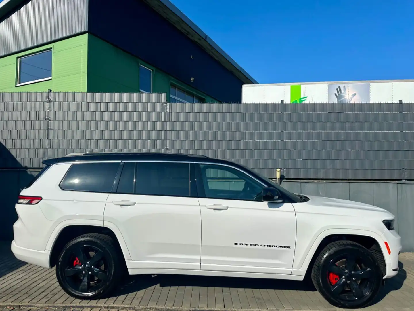 Jeep Grand Cherokee LAREDO 4x4/7.Sitzer/BREMBO/NAVI Weiß - 1