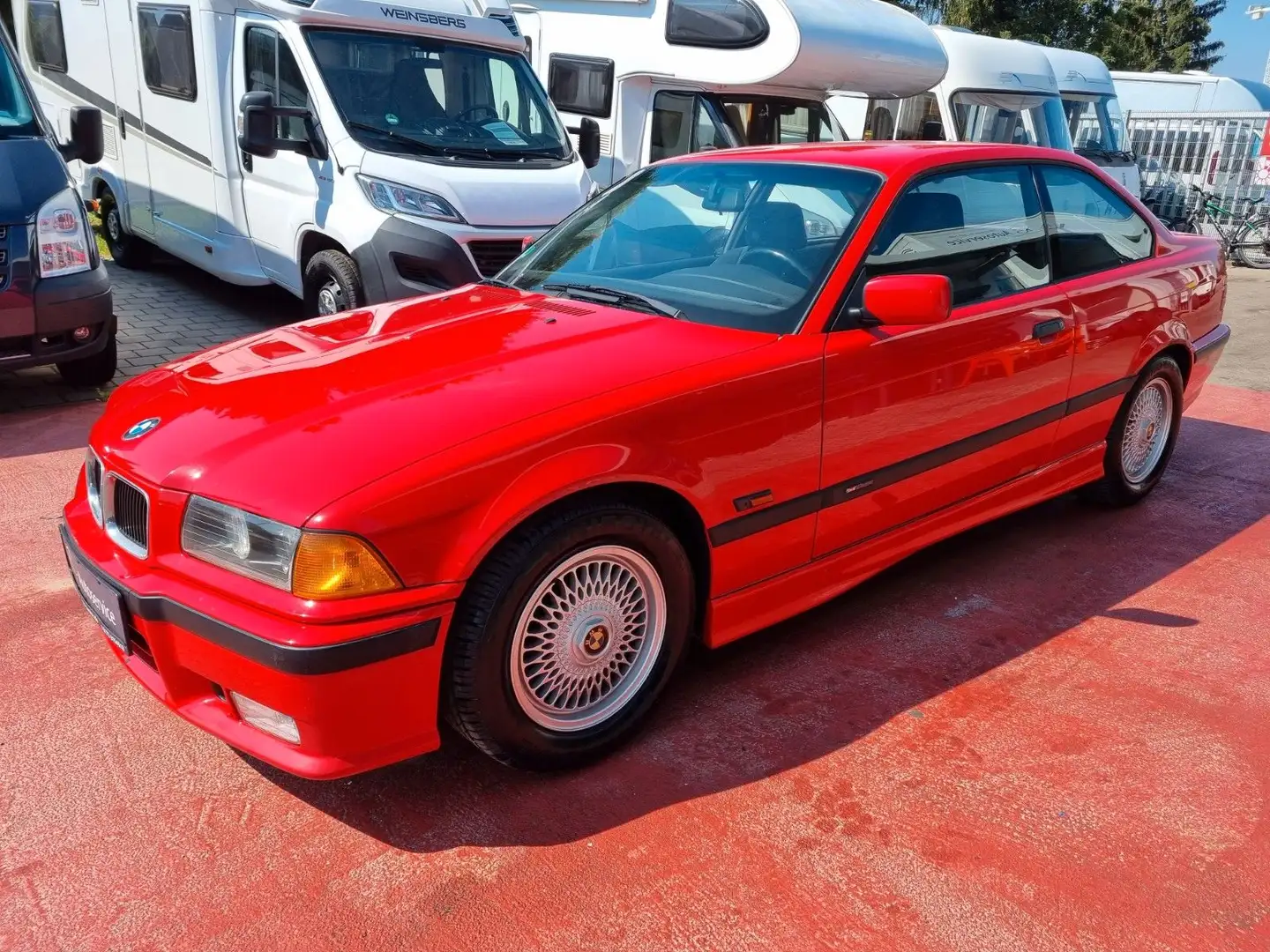 BMW 320 i Coupe M-Paket - 2