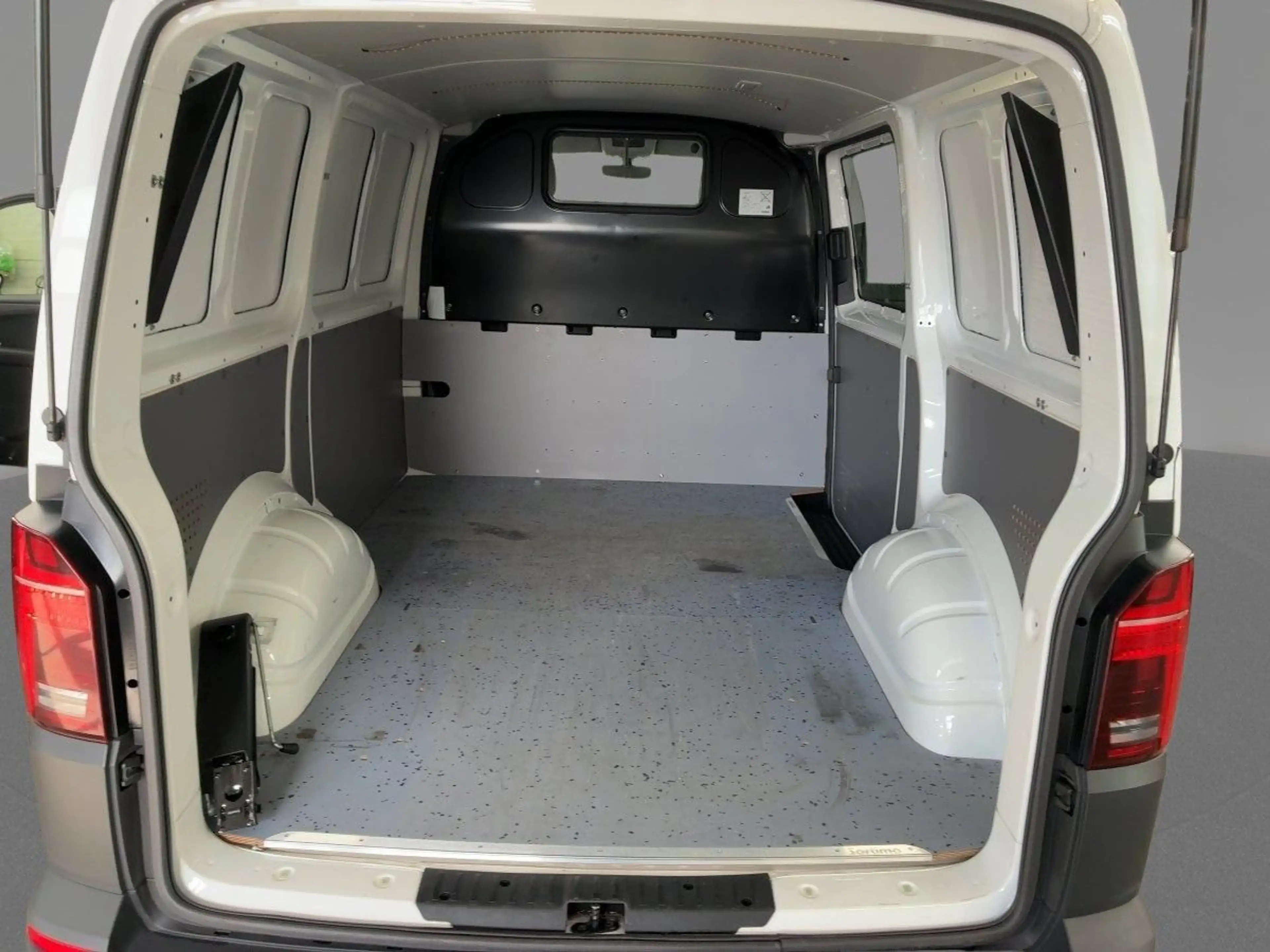Volkswagen T6.1 Transporter T6.1 2.0 TDI DSG Kasten KR Navi Rückfahrkamera L — photo 10