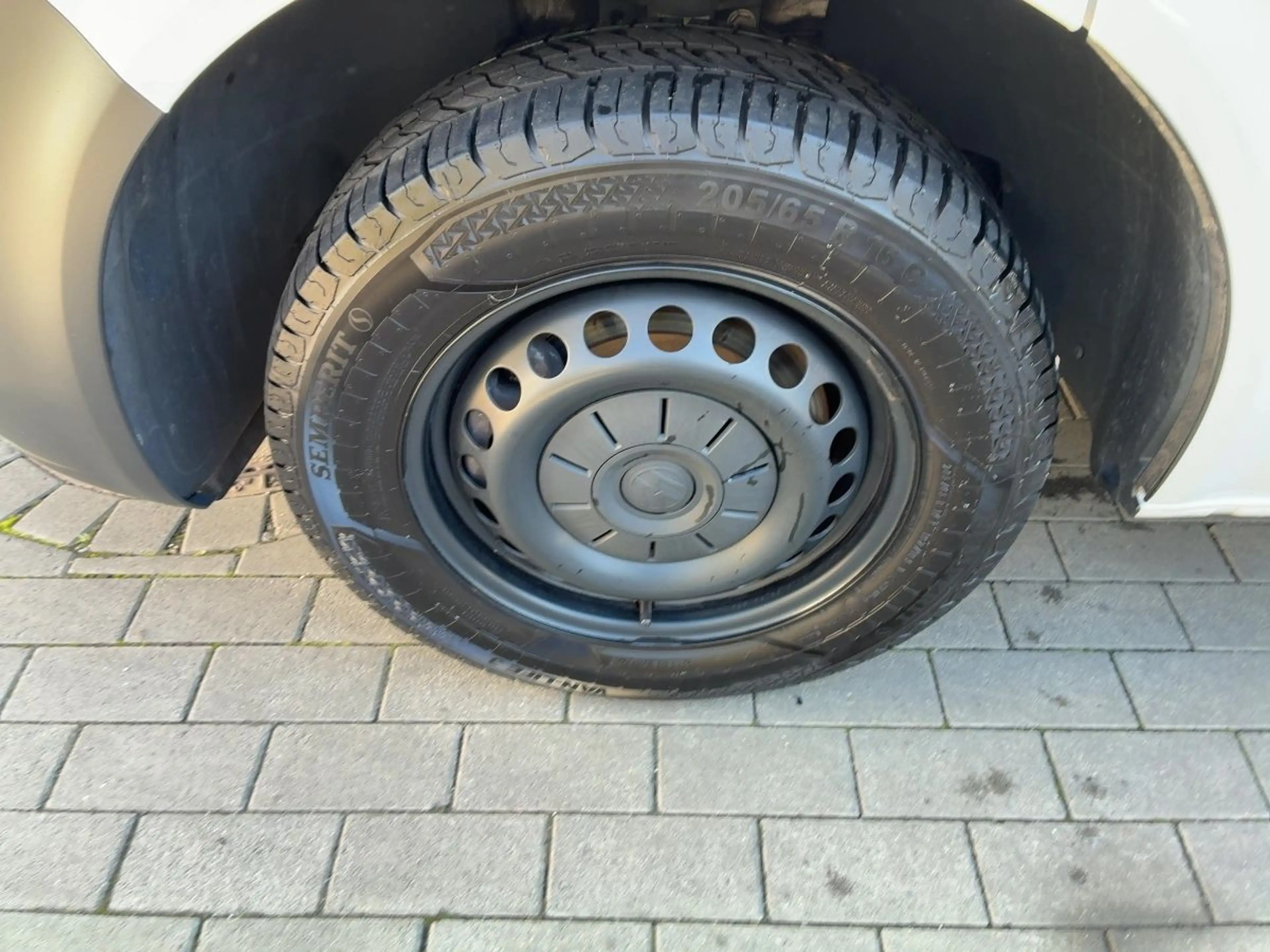 Volkswagen T6.1 Transporter T6.1 2.0 TDI DSG Kasten KR Navi Rückfahrkamera L — photo 9