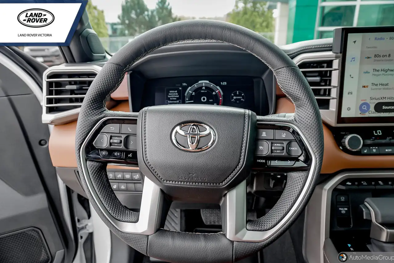 Toyota Tundra снимка Toyota Tundra