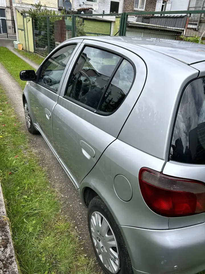 Toyota Yaris 1.3i 16v Linea Sol, foto 9