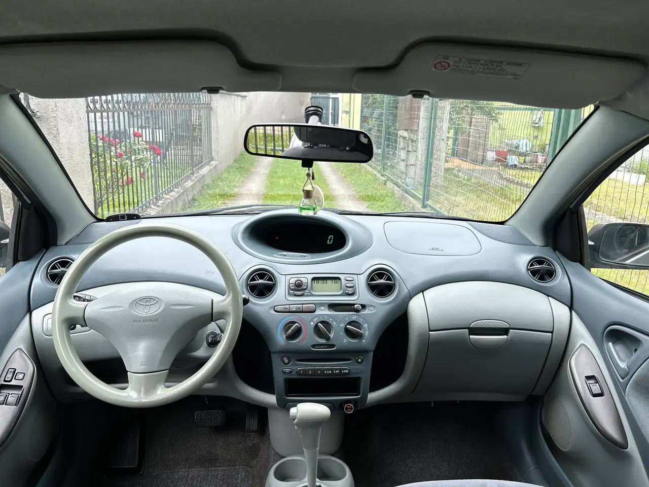 Toyota Yaris 1.3i 16v Linea Sol, foto 4