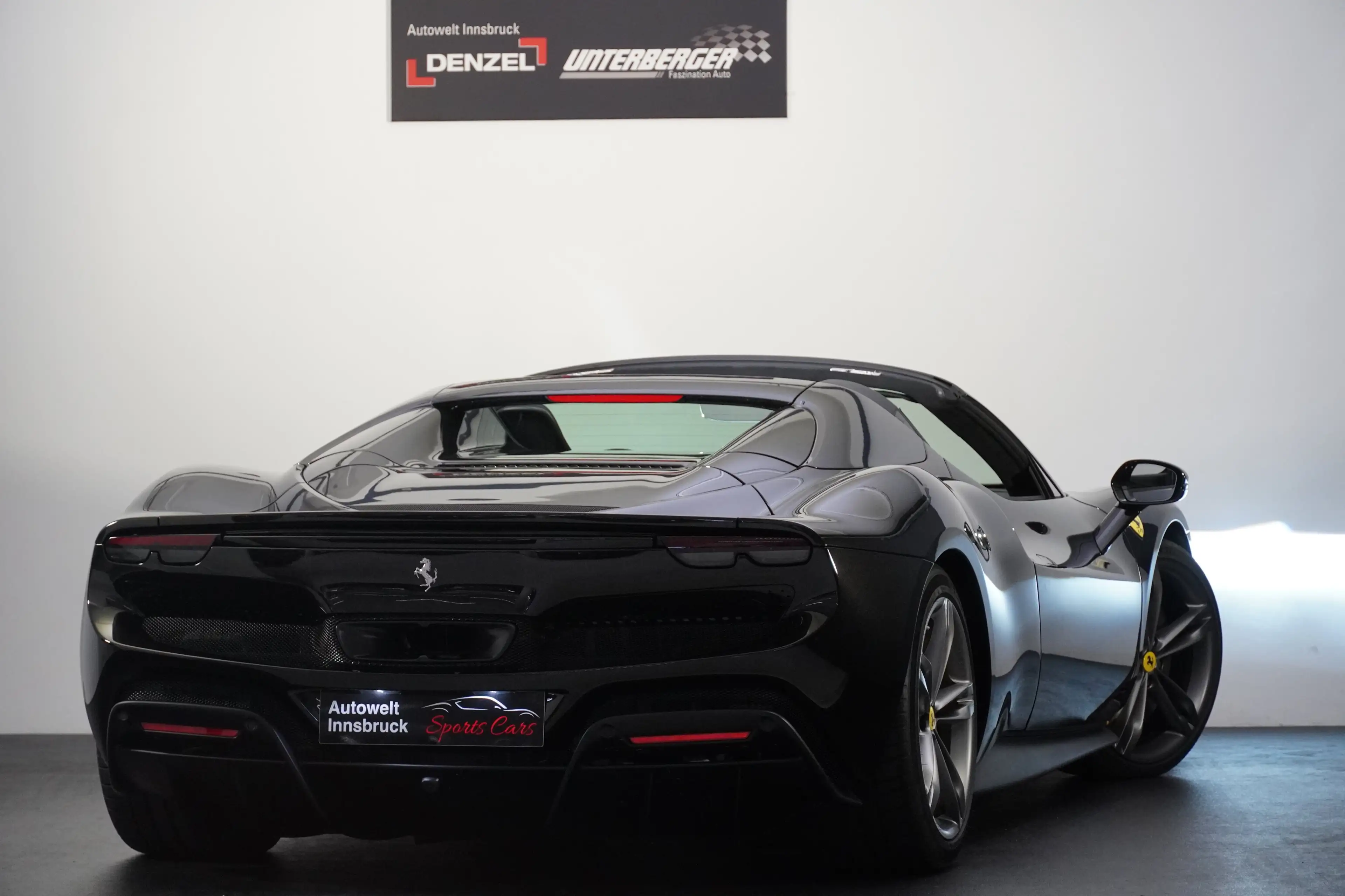 Ferrari 296 GTS — photo 7