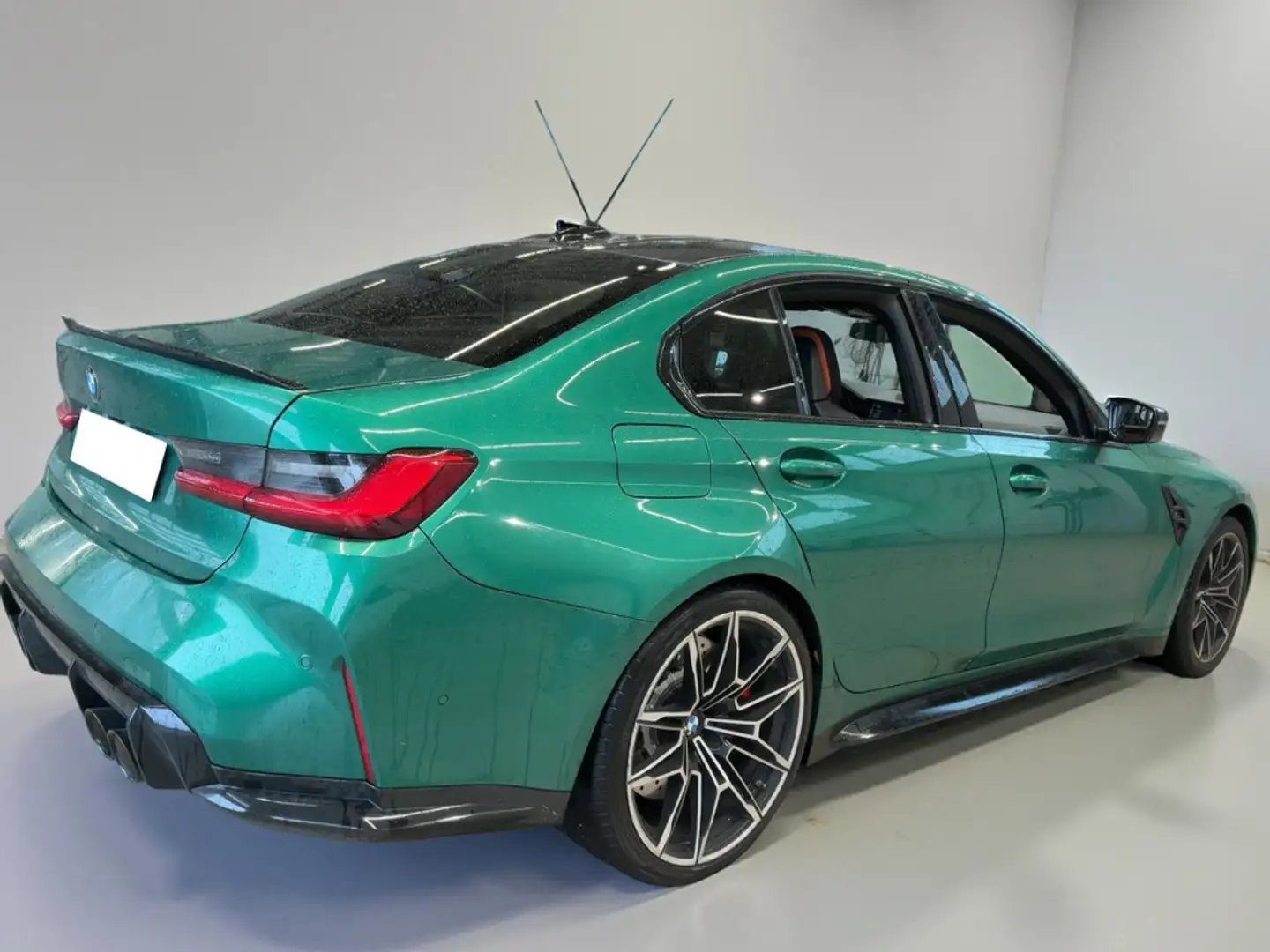 BMW M3 Competition Grün - 2