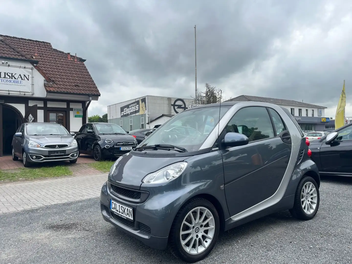 smart forTwo Mhd Passion 52kW*Leder*Pano*Klima Gris - 2