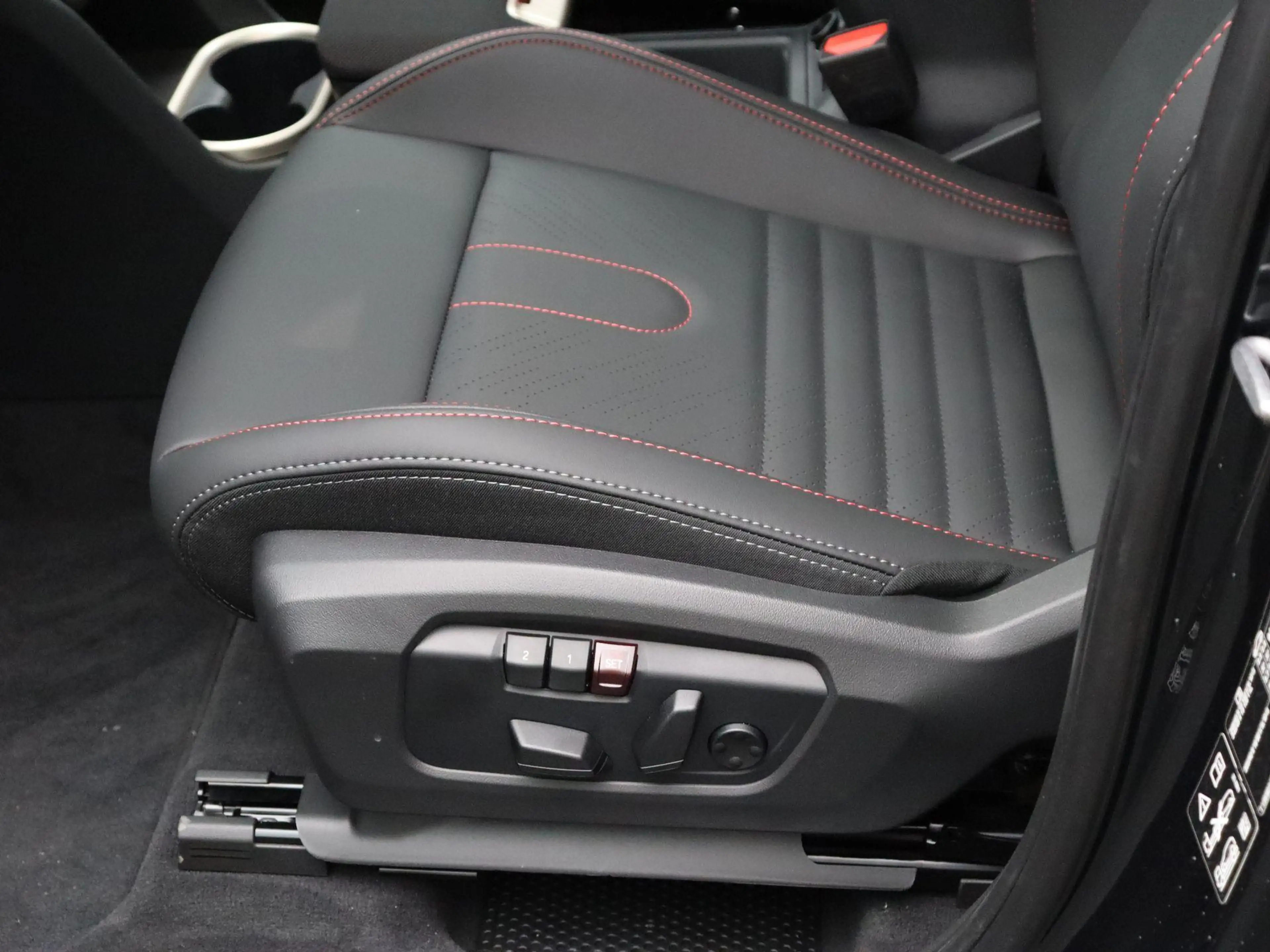 MINI John Cooper Works Countryman 2.0 JCW ALL4 John Cooper Works Trim | Pakket XL — photo 11
