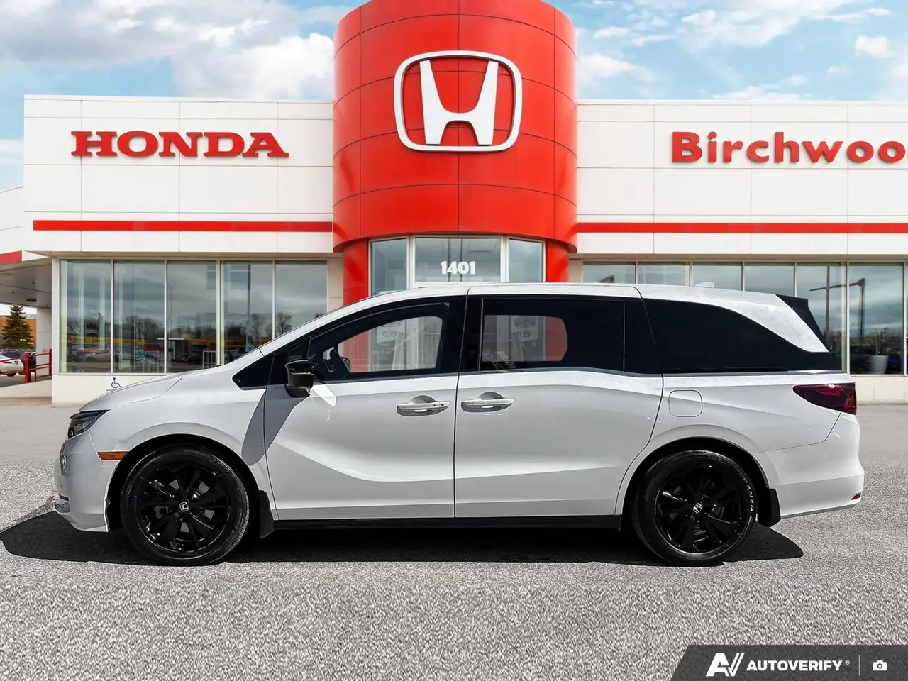Honda Odyssey снимка Honda Odyssey