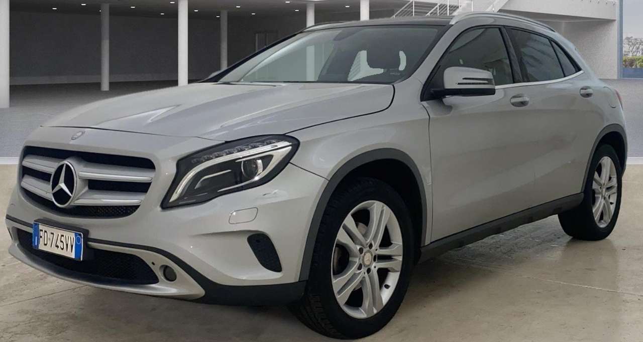 Mercedes-Benz GLA 200 GLA-200 Premium  OFFERTA CON SCADENZA 30/12/2025