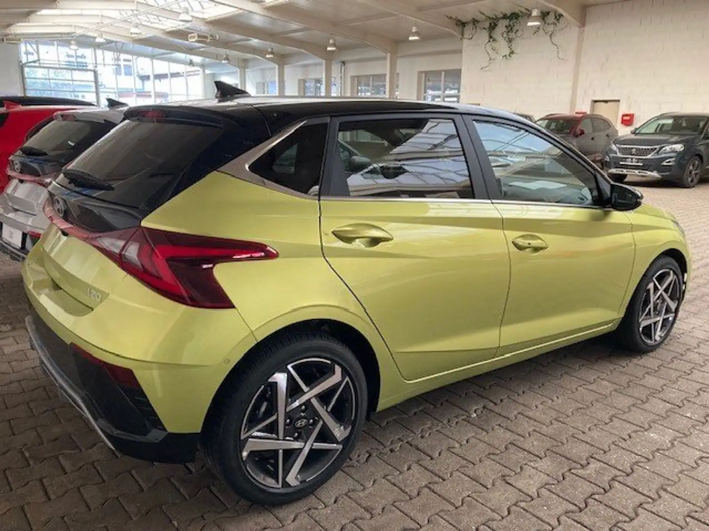 Hyundai i20 Prime Automatik Assist.-Paket Gelb - 2