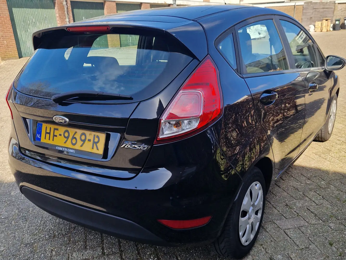 Ford Fiesta Fiesta 1.5 TDCi Style Lease Zwart - 2