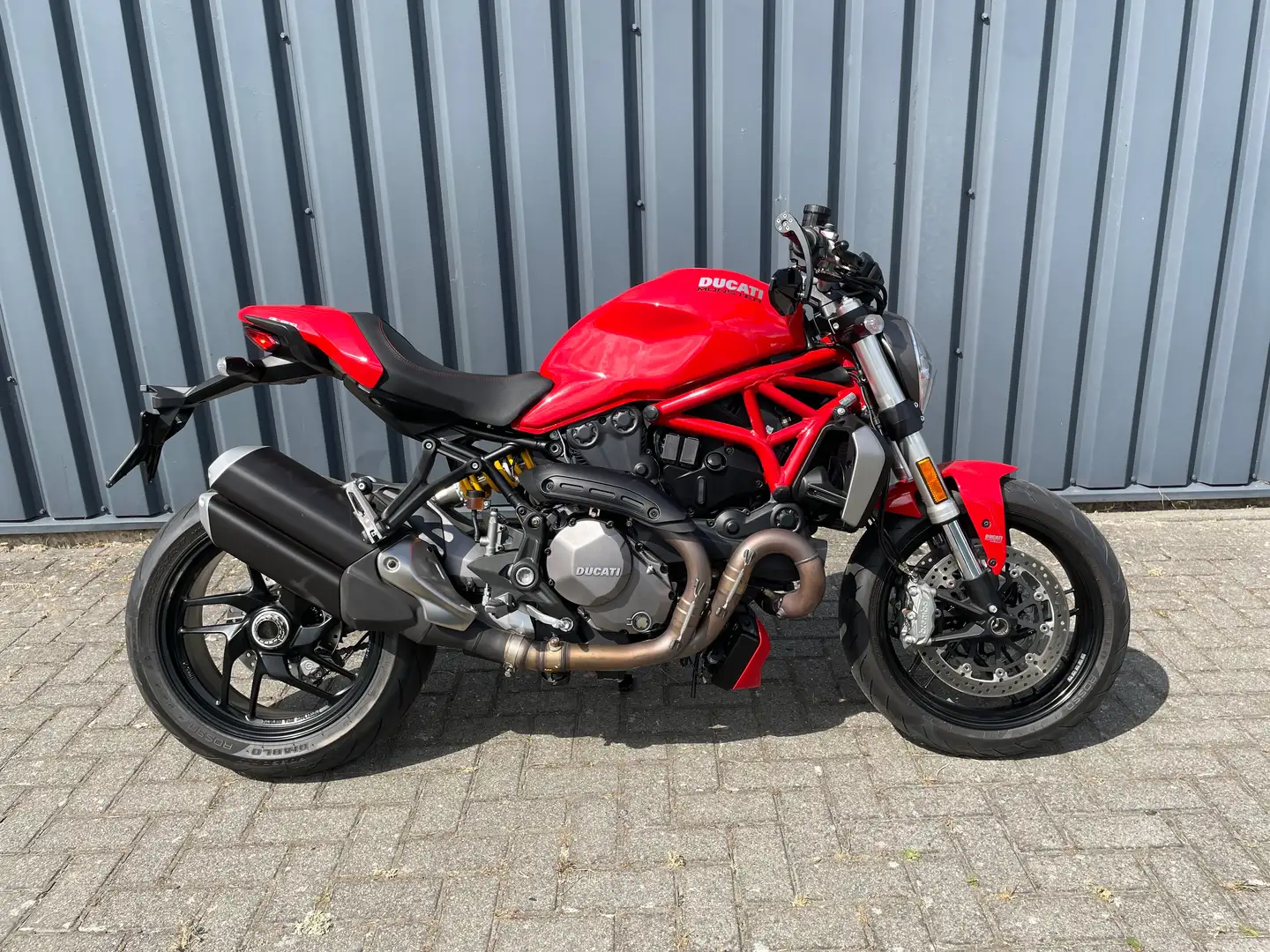 Ducati Monster 1200 Roşu - 1