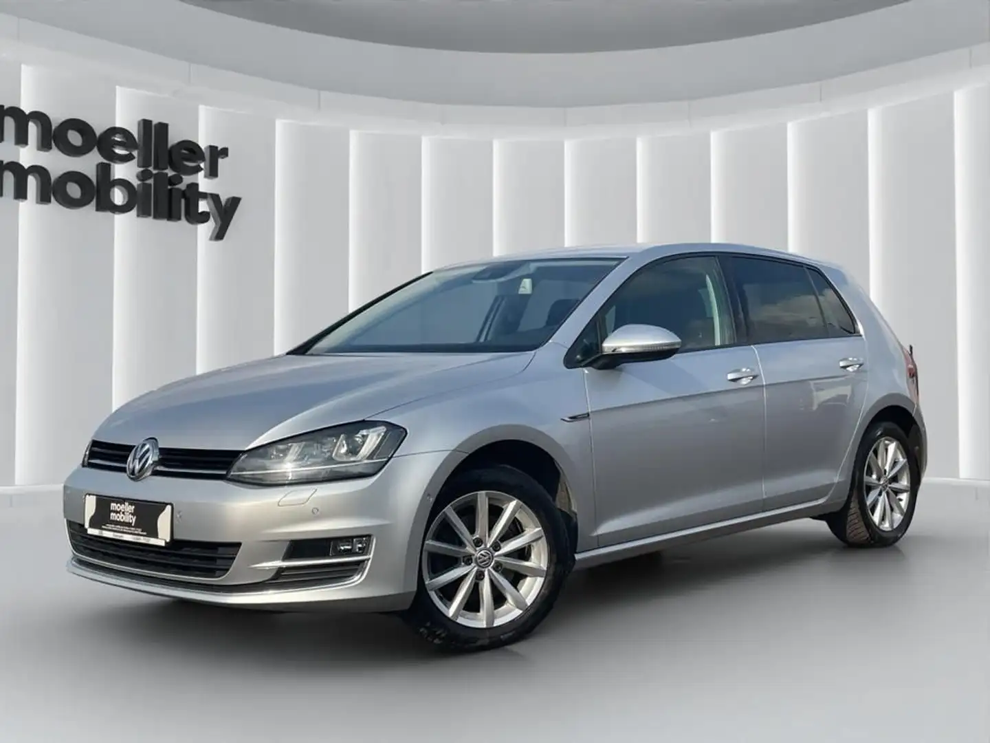 Volkswagen Golf 1.4 16V TSI ACT Lounge Navi, R.-Kamera Silber - 2