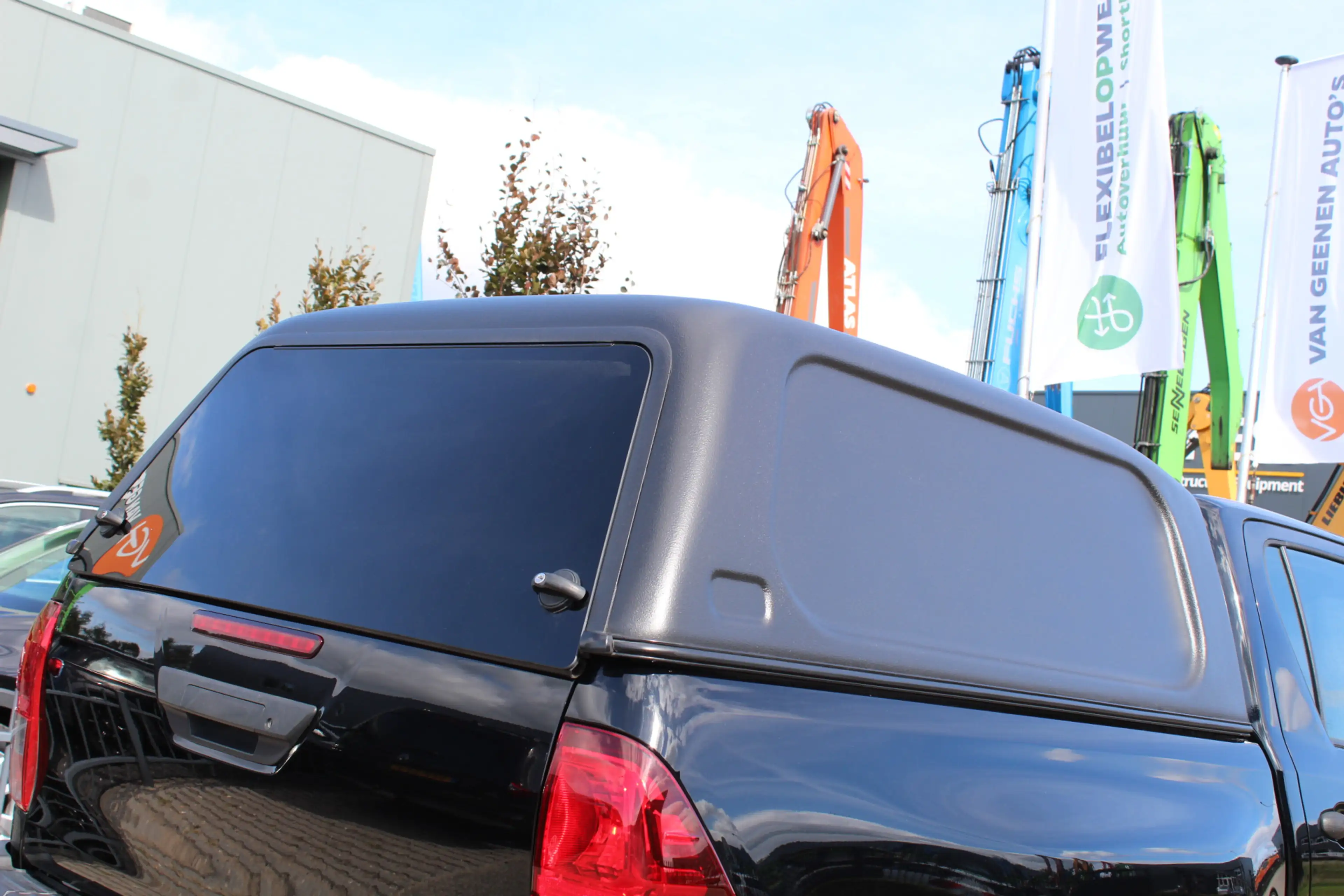 Toyota Hilux 2.4 D-4D-F 150Pk 4x4 | Grijs kenteken | RIVAL + ME — photo 32