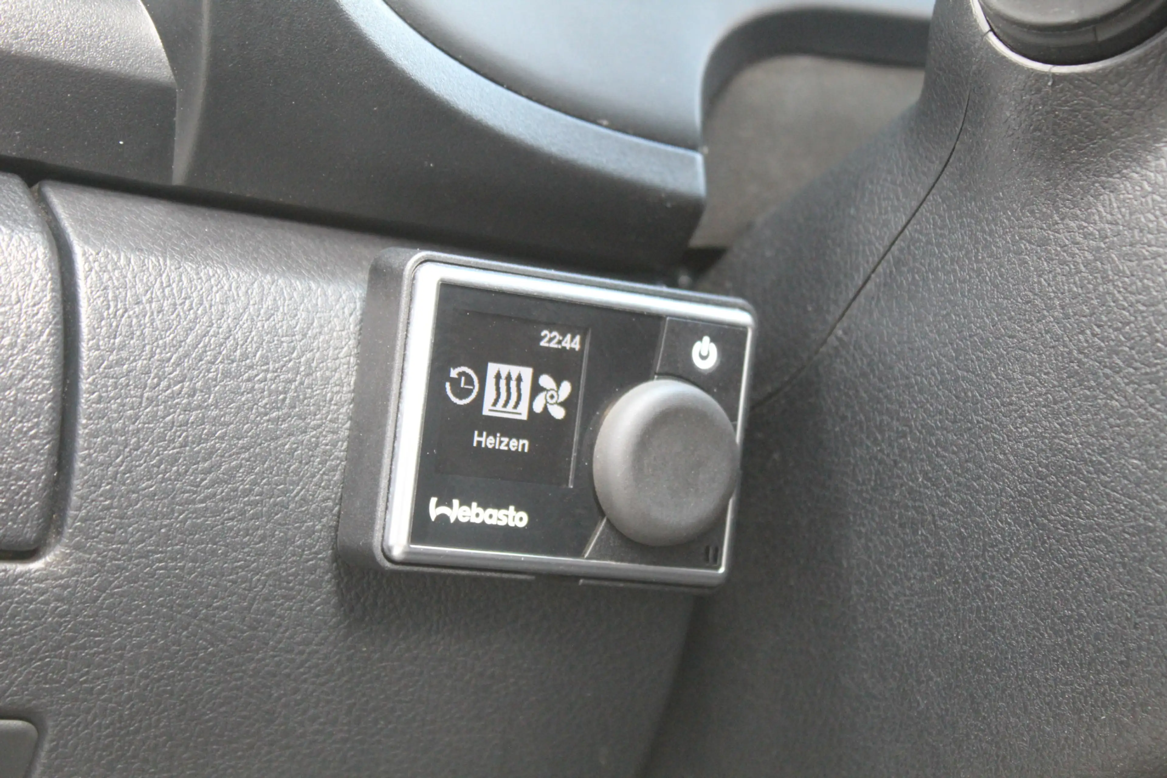 Toyota Hilux 2.4 D-4D-F 150Pk 4x4 | Grijs kenteken | RIVAL + ME — photo 16