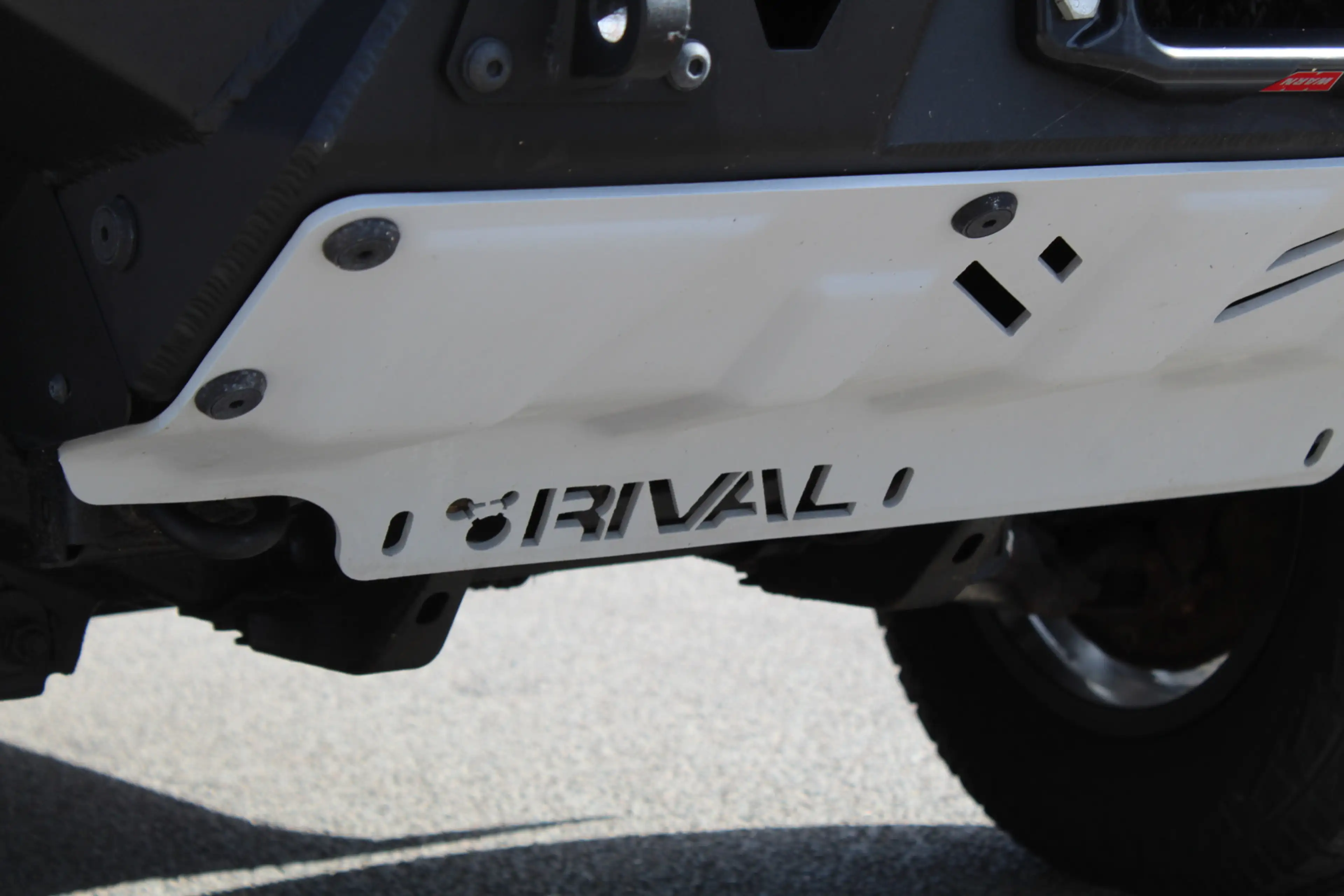 Toyota Hilux 2.4 D-4D-F 150Pk 4x4 | Grijs kenteken | RIVAL + ME — photo 3